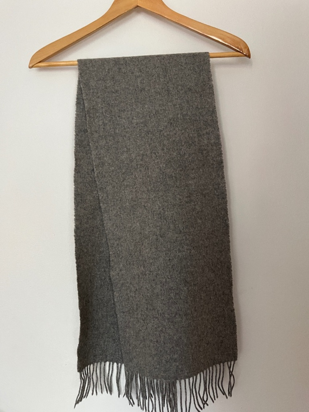 Men's grey cashmere scarf